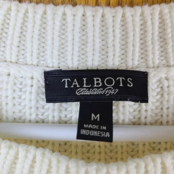 Talbots 100% cotton elbow length sleeve crew neck sweater with button detail - Picture 4 of 7